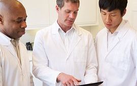 male_pathologists_scientists_report_test_results_24508072_370x290px.jpg