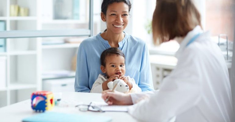 Paediatric-pathology---women-with-baby-talking-to-doctor_edit.jpg